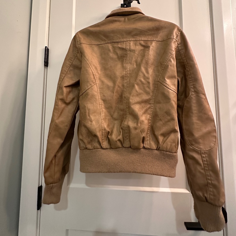 Leather jacket - Picture 5 of 7